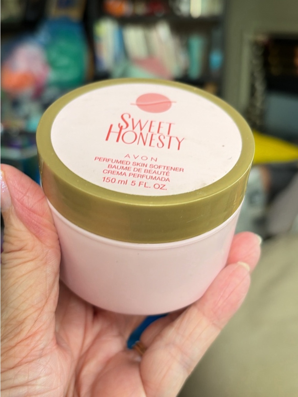 Avon Sweet Honesty Pink and Gold Perfumed Skin Softener 150ml.  New